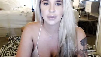 natimouse clear chick caresses the clitoris