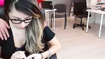 eve_avee Busty bitch caresses shaved cunt