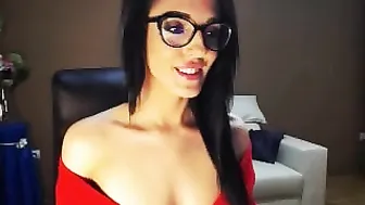 karoline4ux Dark haired prostitute bares big tits