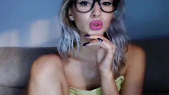 laramarilynsweet depraved busty bitch
