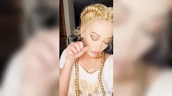 Adira Allure onlyfans Hot lady milf fucks vagina