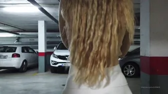 beautifulnaughtyblondie onlyfans privat in the bathroom