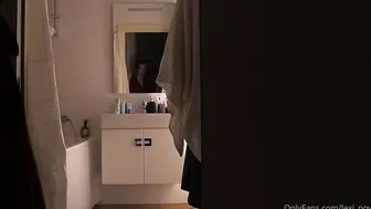 Lexi Poy, The Lexi Princess, lexipoy, lexipoy4 onlyfans Crazy lady masturbates shaved pussy