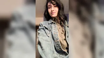 Elizabeth Reed, elizabethreed playing with her pussy