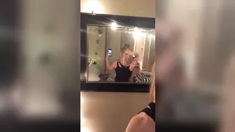 Nicole Aniston fucking big dildo