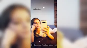 Mako, makoshakepremium, makoshake fingers in pussy