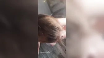 Mako, makoshakepremium, makoshake Sweet chick fingers herself