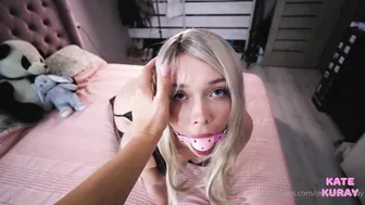 Kate Kuray, katekuray, onlykatekuray green haired sweater cuddles