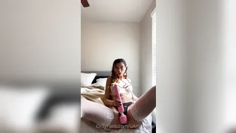 Amira Brie, Princess Amira B, brieamira Experienced shlendra caresses intimate places