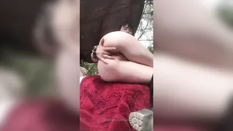 UltraThut  Exquisite mare pulls vagina