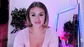 Ella Silver onlyfans Luxurious bitch caresses tits and sucks dick