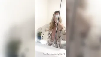 ryliepink, aleciaamaay, aleciaaaaaa onlyfans girl from naked chat