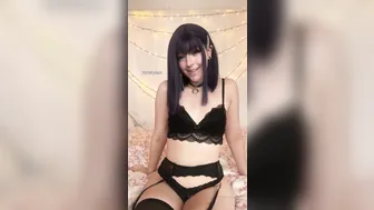 Feya Fern (feyafern aka Ittybittykath) onlyfans beautiful bitch caresses pussy