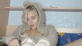 Katerina Lynx onlyfans Shy bitch masturbates recklessly pussy