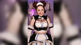 Dark Onyxx (darkonyxxx) onlyfans Young bitch guys let in a circle