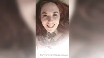 Dark Onyxx (darkonyxxx) onlyfans Desired woman fucks herself with fingers