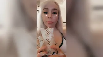 Alice Bong onlyfans Busty female fucks cunt with phallus