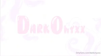 Dark Onyxx (darkonyxxx) onlyfans frolic while nobody is home