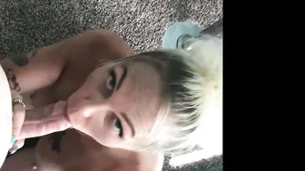 Alexis Andrews onlyfans Cute bitch masturbates with a vibrator