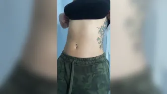zaraxyazmin onlyfans Gorgeous lady pulls her pussy with her hand
