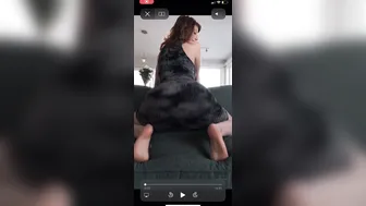 Abigale Mandler onlyfans showed her pussy