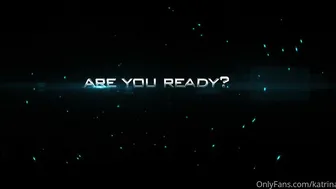 Katrina Jade onlyfans Charming Shlendra pulls pussy at work