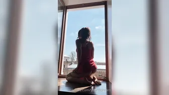 Anna aka arilaviee onlyfans Cute lady gently massages pussy