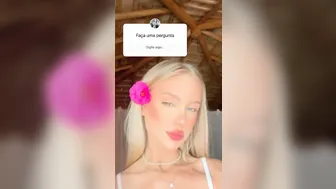 sarahardel onlyfans chic striptease