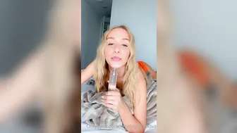 its_nicki_babe onlyfans Imposing slut stiffens her cunt tight