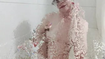 Pearl Sinclair onlyfans amused with the toy