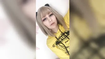 tattookitten onlyfans puts dildo in deep