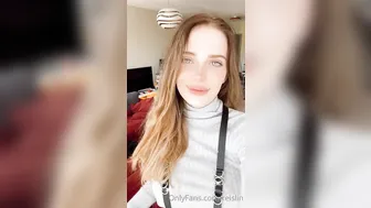 Reislin onlyfans sexually jerking pussy