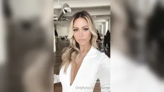 Desi (desiree) onlyfans Slutty babe bares big tits