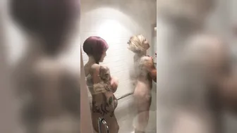 Anna Bell Peaks (AnnaBellPeaks) onlyfans Hot chicks masturbate their pussy with a vibrator