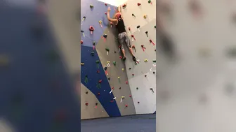 Anna Bell Peaks (AnnaBellPeaks) onlyfans Juicy girls teasing shaved pussies