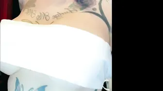 Anna Bell Peaks (AnnaBellPeaks) onlyfans Hot babe fucks herself with glass dildo