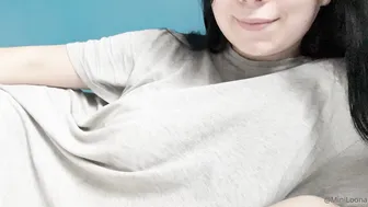 miniloonaa onlyfans Cute bitch fucks point with her finger