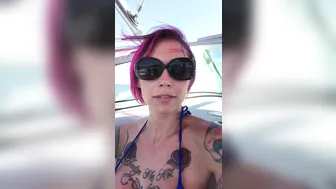 Anna Bell Peaks (AnnaBellPeaks) onlyfans Pretty female having fun with phallus