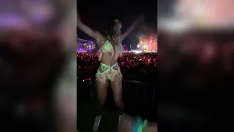 Mariana (maarebeaar) onlyfans Titted sweet blonde - showed the cap