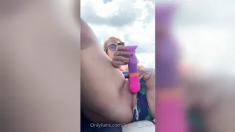 Lemon__Cakes onlyfans Sweet bitch massages breasts