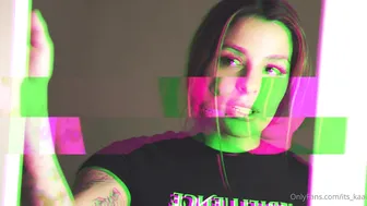 Its_Kaai Cute girl gets naked and jerks off