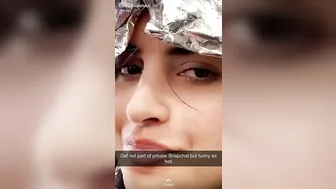 Emira Kowalska (Emira Foods) onlyfans Cute girl gets naked and jerks off