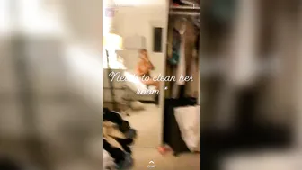 Emira Kowalska (Emira Foods) onlyfans Gorgeous lady masturbates cunt