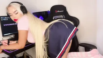 BELLE BARBIE (bellebarbie) onlyfans Busty hottie caresses shaved pussy