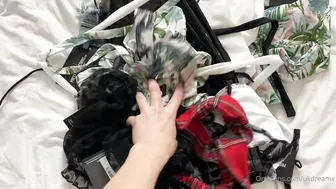 UK Dreamx (ukdreamx) onlyfans Sexy chick striptease dancing