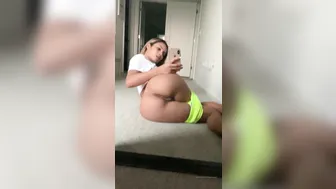 TheChantal onlyfans Luxurious Curvy Fucks Shaved Cunt