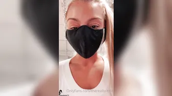 The Real BrittFitt onlyfans Charming lady blissfully bares