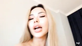 bae_suz chaturbate White-haired bitch masturbates her wet pink hole with a 2022