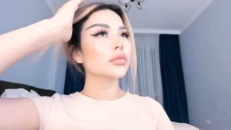 bae_suz chaturbate Slutty stallion takes off her panties