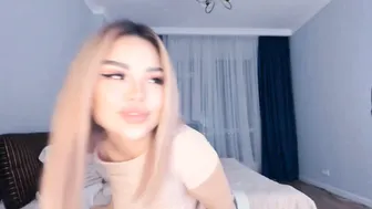 bae_suz chaturbate and overall dildo